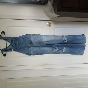 Like NEW Size 10 Ripped/distressed denim overalls